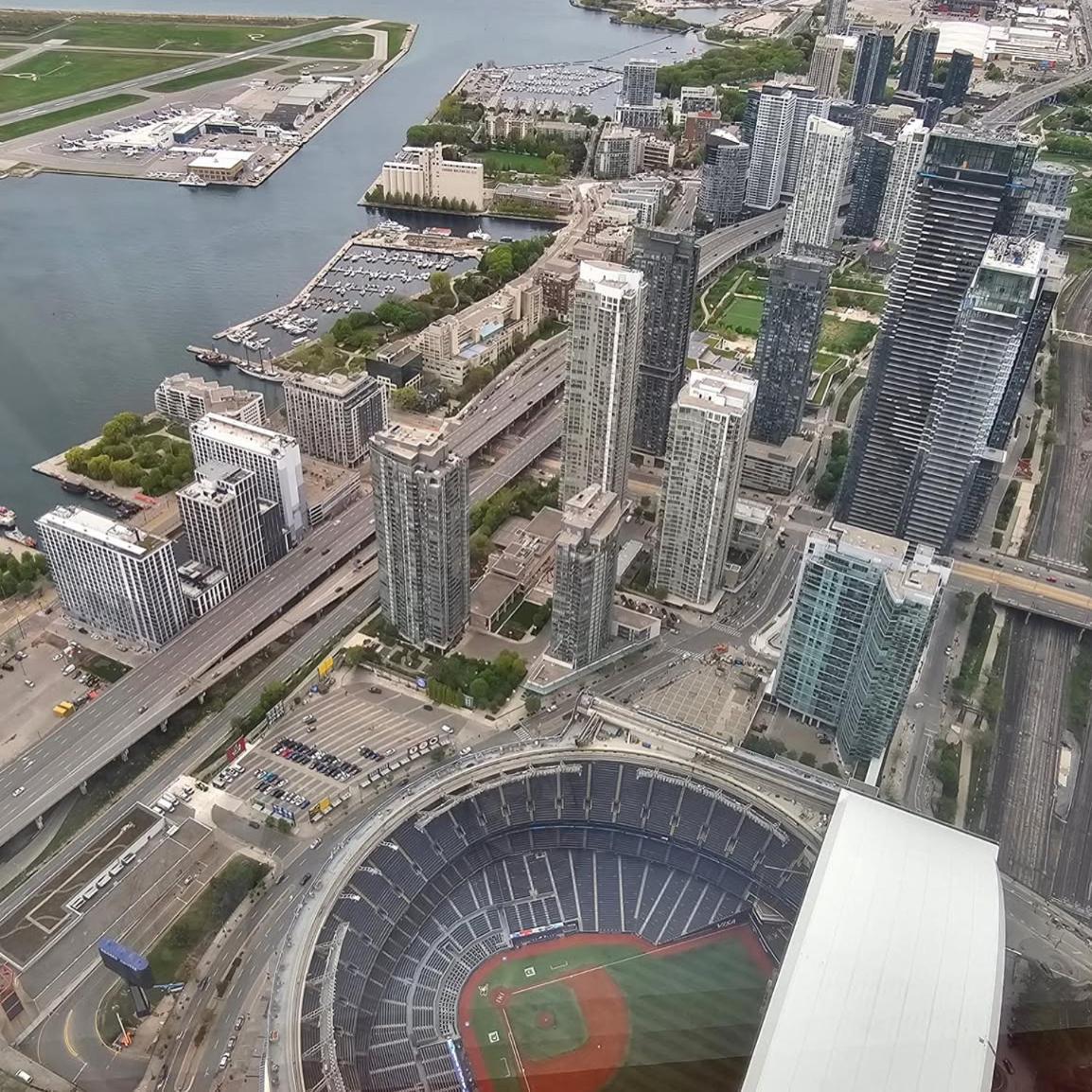 Cn Lovers Toronto Kültér fotó